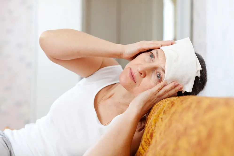 tupes-towel-her-head